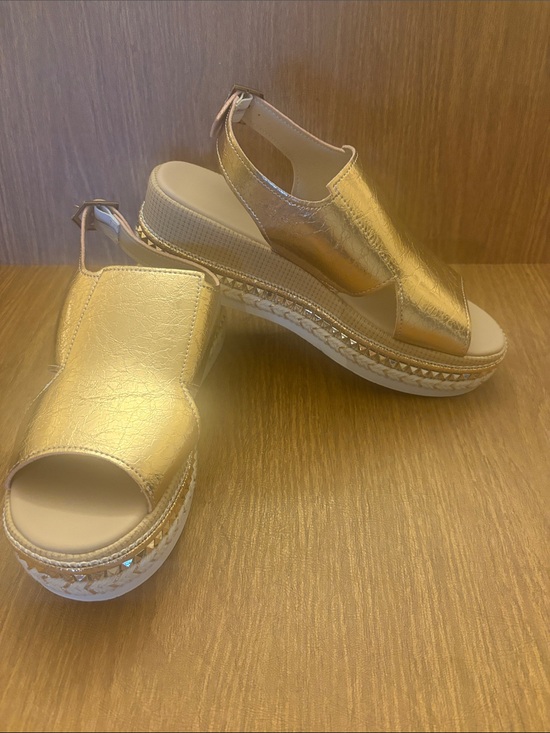 Shoes - Metallic Gold Platform Espadrille Sandals - Women's Open-Toe Wedge